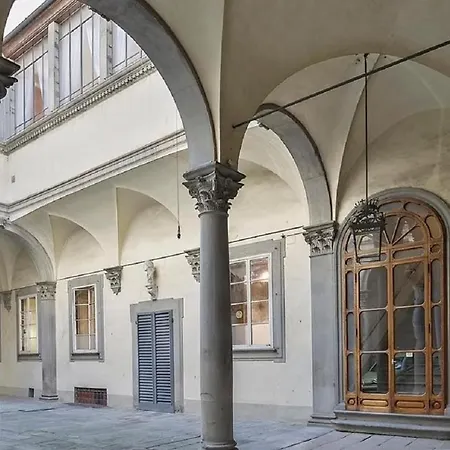 Maggio Palace By Vacavilla Apartamento